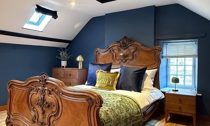 South Charlton Apartment | Charming Grade 2 Listed Apartment in Alnwick town centre with castle views.