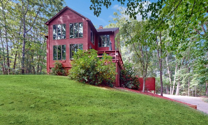 Ogunquit - Wells House | Charming Hillside Retreat with Hot Tub, Firepit, and Spacious Deck
