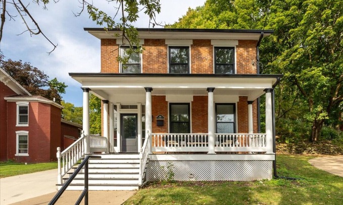 Galena House | Charming Historic Gem in the Heart of Galena!