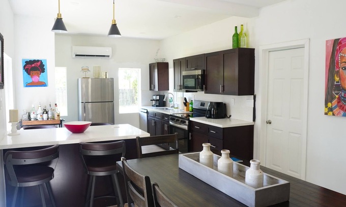Opa-Locka House | Charming Historic Home w/Modern Comforts - Opa-Locka Getaway
