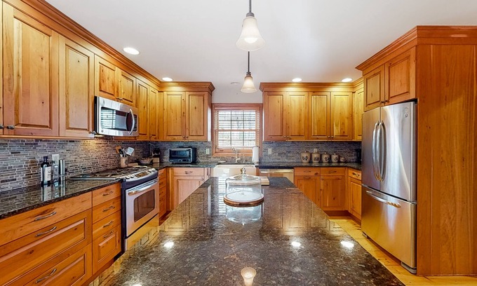 Winhall House | Charming home with mountain-view, sauna, hot tub, pool table, & washer/dryer