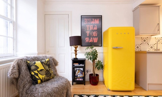 Old Town Apartment | Charming Home with Patio Nearby the Castle