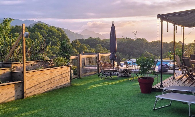 Lestelle-Betharram House | Charming house with panoramic view of the Pyrenees