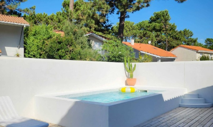 Biscarrosse Plage Villa | Charming house in Biscarrosse Plage with heated swimming pool