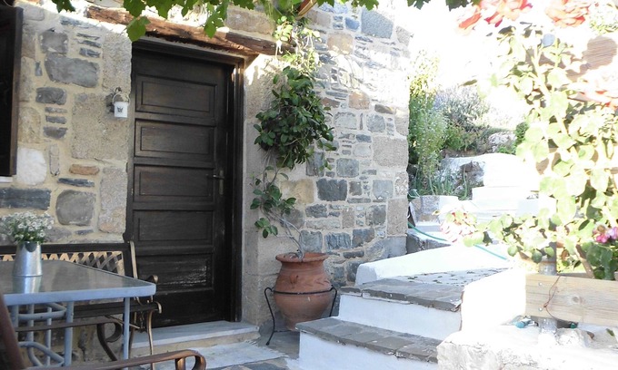 Archangelos House | Charming house at foot of the acropolis in Archangelos, Rhodes