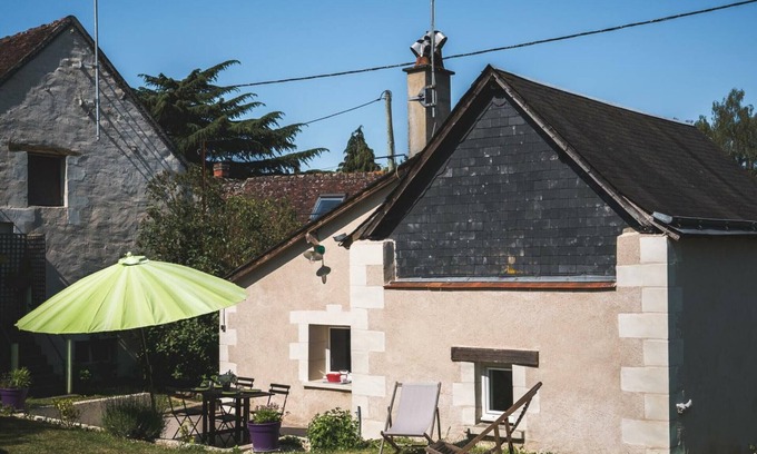 Athee-sur-Cher Cottage | Charming house with enclosed garden in Touraine, near Loire Castles