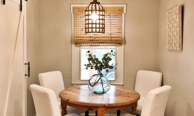 Roswell House | Charming House walking distance to Historic Downtown Roswell