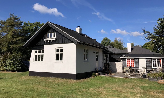 Femmøller Cottage | Charming house with its own beach in the National Parc of Mols close to Ebeltoft