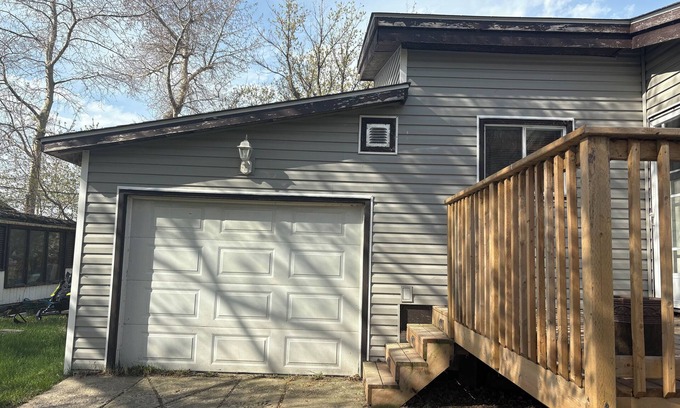 Saint Laurent Cabin | Charming Lakeview cabin in a peaceful bay