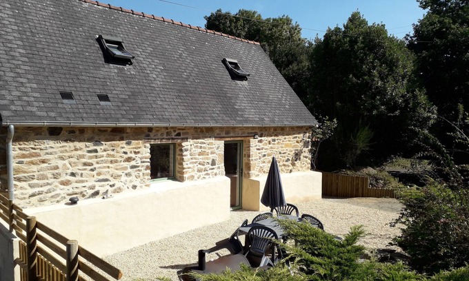 Belle-Isle-en-Terre House | Charming little house near the village Belle-Isle-en-Terre