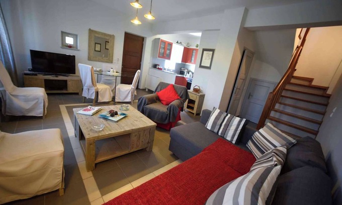 Mithimna House | Charming maisonette in Molyvos in an ideal location