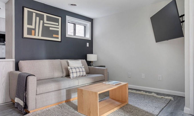 North End Apartment | Charming North End 2BR on Salem Street by Blueground