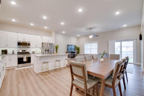 Ozark House | Charming Ozark Abode with Yard and Pool Access