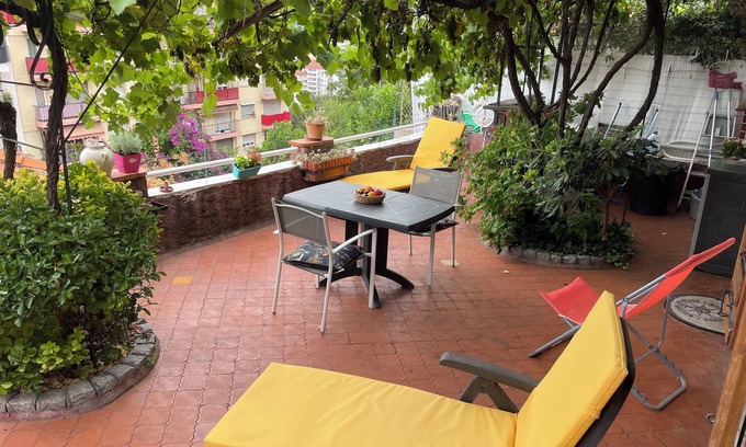 Mont Boron Apartment | Charming place to live, vast terrace sheltered by vines, view of Baie des Anges