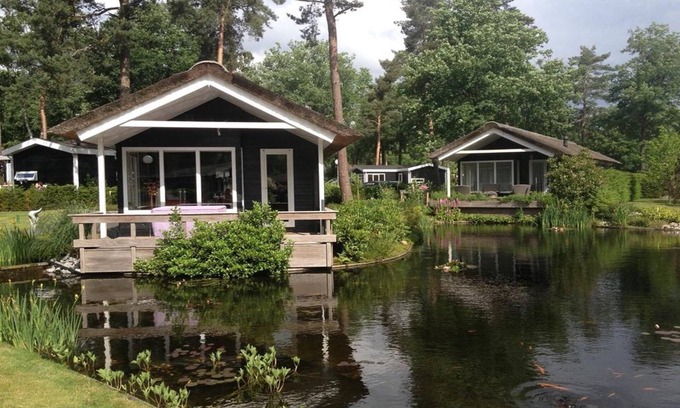 Markelo Ski Chalet | Charming Pondside Chalet
