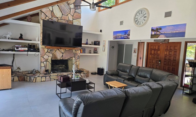 Desoto Lakes House | Charming private 4-bedroom estate on over 1 acre of land.