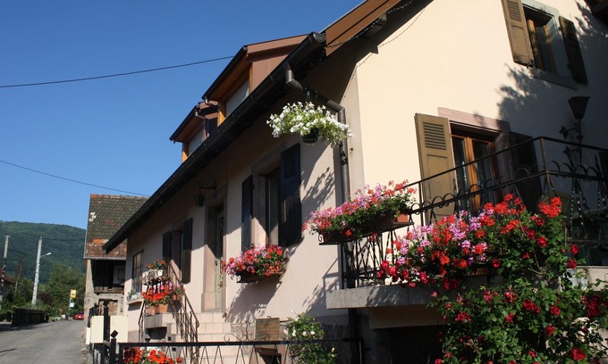 Wuenheim Cottage | Charming quiet house in a wine village. Charming house in