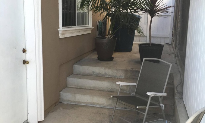 Lomita Cottage | Charming, Quiet Loft Close To Beach