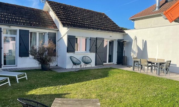 Benerville-sur-Mer House | Charming renovated house 200 m from the beach