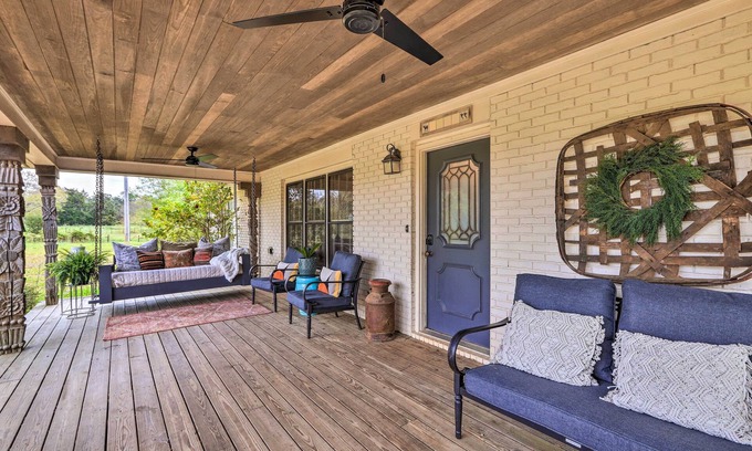 Greenville House | Charming Retreat on 80-Acre ‘Willow Rock Ranch’!