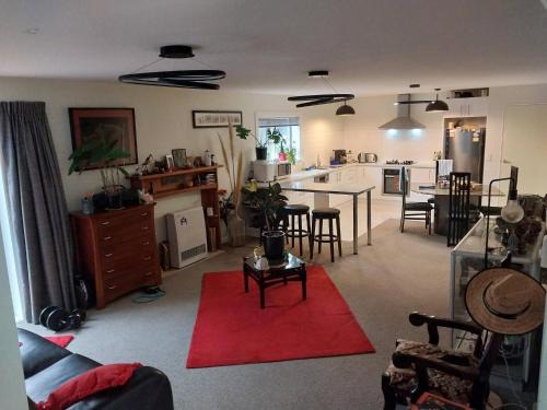 Seatoun House | Charming Room in Wellingtons Coastal Heart