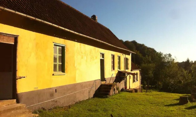 Mouriez Cottage | Charming Rustic 2 bedroom annex cottage