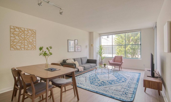 South Beach Apartment | Charming South Beach 1BR w/On-Site Shops & Restaurants, by Blueground