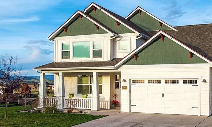 Bozeman House | Charming southside home, 10 minutes from downtown
