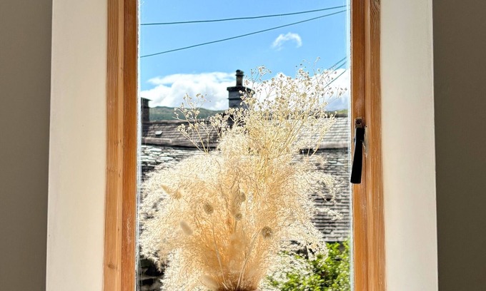 Dolgellau Cottage | Charming Stone Cottage Getaway Fireplace A short stroll from centre of Dolgellau