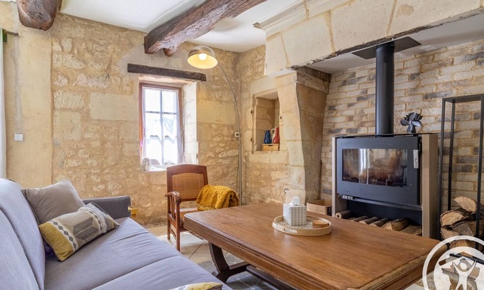 Vaudelnay Cottage | Charming Stone Cottage in Loire Valley - Netflix, Terrace, Near Vineyards & Castle