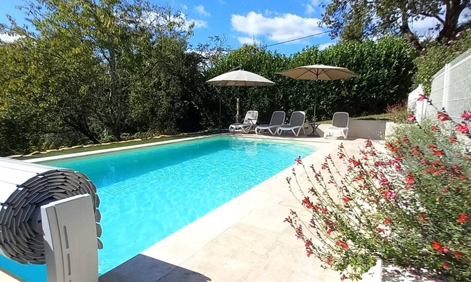 Sarlat-la-Caneda House | Charming stone house SARLAT - swimming pool, walking distance to town center & peaceful setting