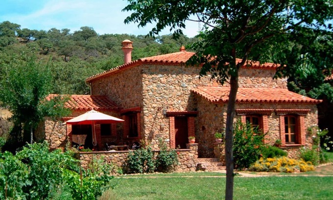 Alajar Cottage | Charming Stone Houses at Molino