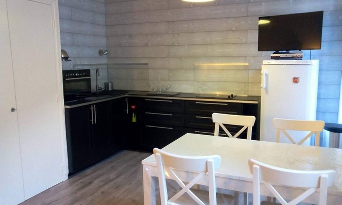 Cauterets Apartment | Charming Studio, 4 Sleepers, Central Location, Cauterets, Free Parking, Modern Amenities