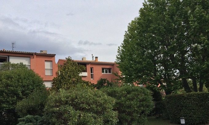 Sainte-Anne Apartment | Charming studio air-conditioned in private residence of 8 ° with small garden