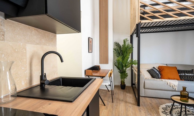 Gares Apartment | Charming studio apartment in Montpellier