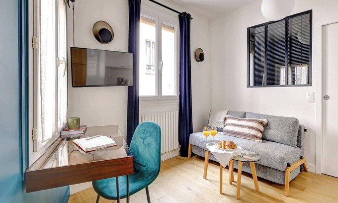 Enfants-Rouges Apartment | Charming Studio Near Place des Vosges Le Marais