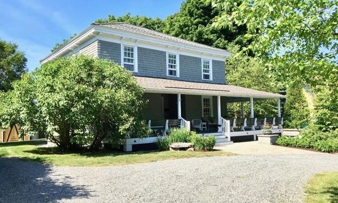 Bar Harbor House | Charming summer cottage, steps to town and Shorepath! Sleeps 10