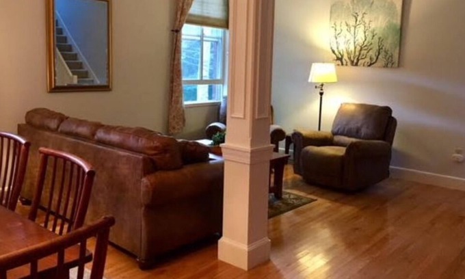Portland House | Charming Townhome on Great Diamond Island