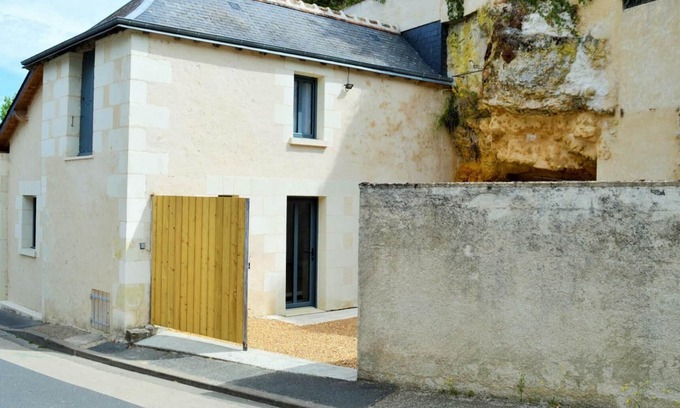 Savonnieres Cottage | Charming troglodyte lodging in Touraine