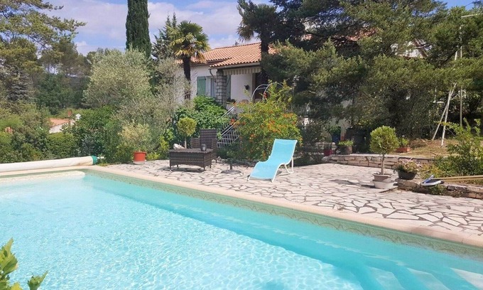 Pierrevert House | Charming villa in Luberon