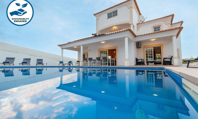 Albufeira Villa | Charming villa w/BBQ & heatable pool, Albufeira