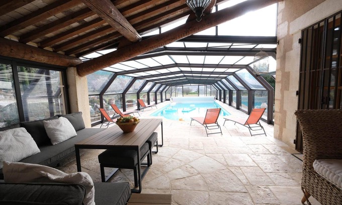 Orgon Villa | charming villa with heated swimming pool near eygalières, in the heart of the regional natural park of the alpilles in provence – 8 people
