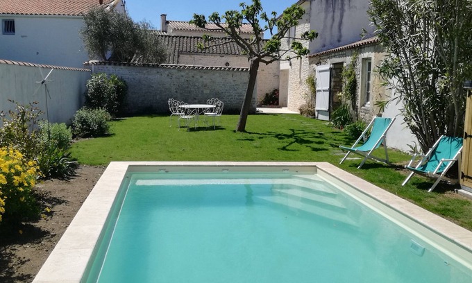 Dolus-d'Oleron House | * Charming village house with heated pool on the sunny Oléron Island *