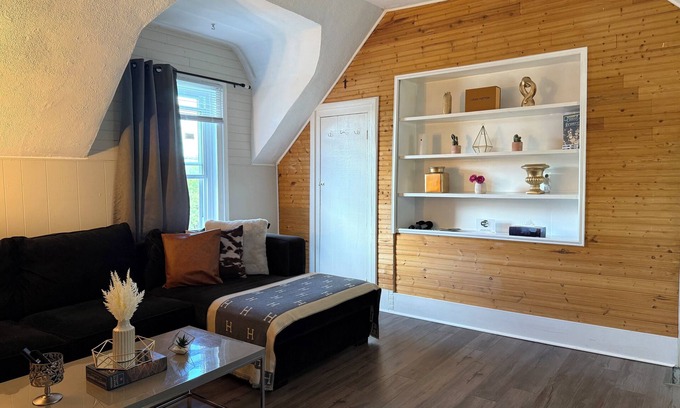 Quinte West Apartment | Charming Waterfront Loft + NearShops+Scenic