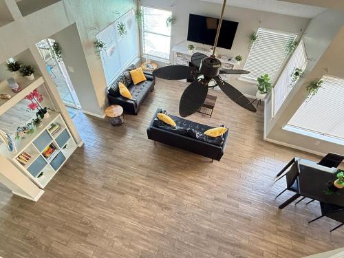 Barker House | Charming west Houston home with pool