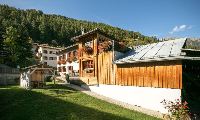 Santa Maria Val Muestair Apartment | Chasa Allegra Müstair