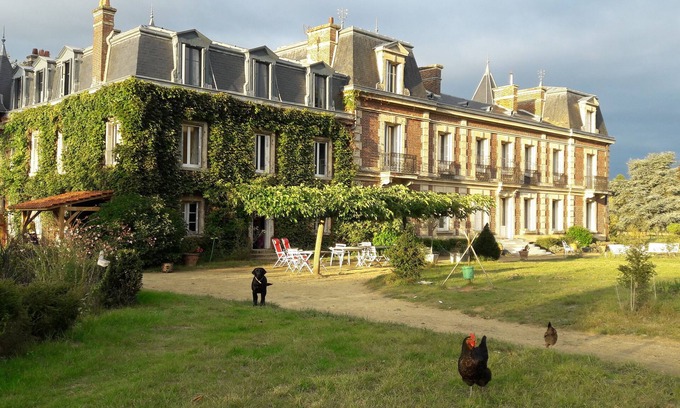 Chevrieres Bed & Breakfast | Chateau le Quesnoy