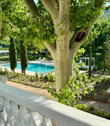 Draguignan Hotel | Chateau Pimo