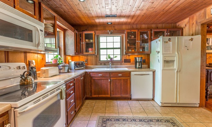 Harrison Cabin | Chattanooga Lake House on Lake Chickamauga