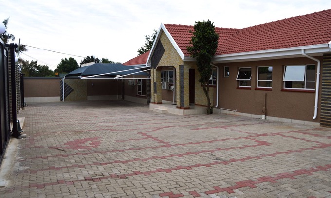 Kempton Park Hotel | cheap and affordable rate